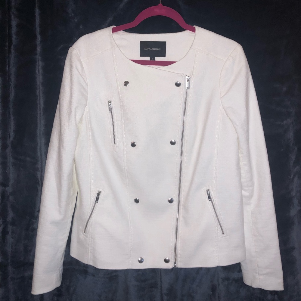 White Banana Republic Jacket. EUC (Only worn once)
